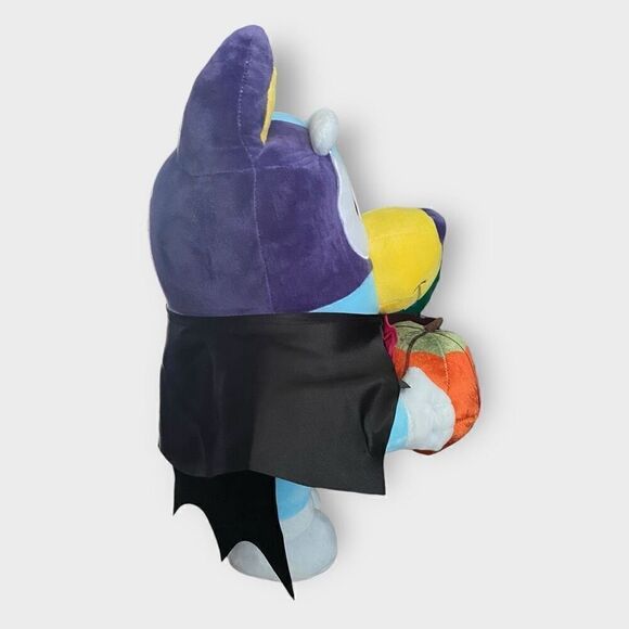 Bluey Gemmy 18.5” Greeter Halloween Vampire With Pumpkin Brand New With Tags - Picture 7 of 8